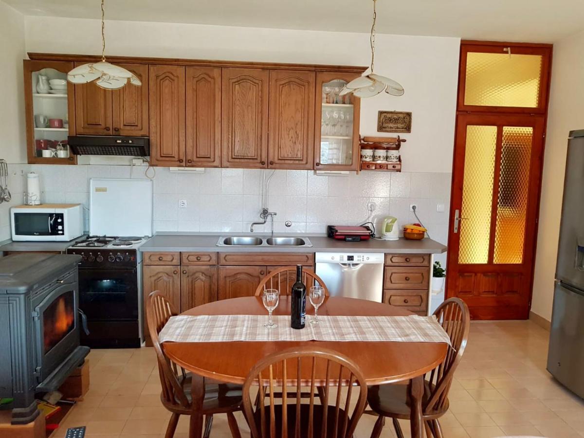 Apartmani Luka Zrnovo Экстерьер фото